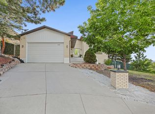 299 E Sage Cir, Tooele, UT 84074