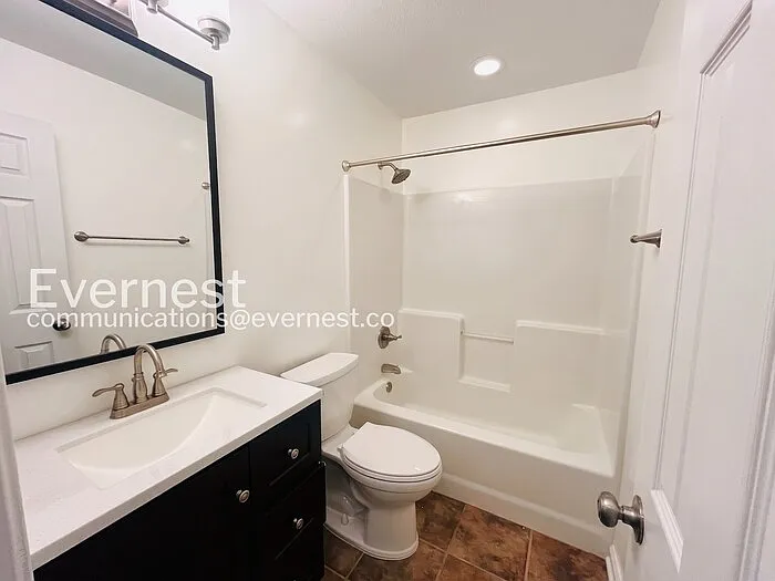 223 Crosscreek Dr — Photo 14