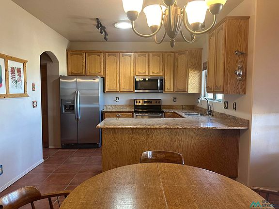 3rd image of 3110 Appaloosa Dr SW