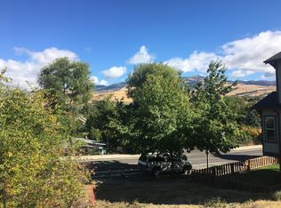 445 Park Ridge Pl, Ashland, OR 97520