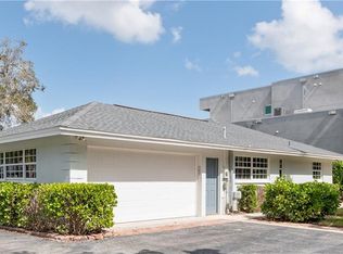 1499 3rd St S, Naples, FL 34102