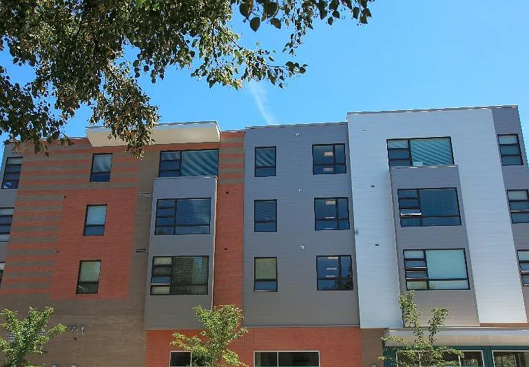 East Liberty Place — Photo 2