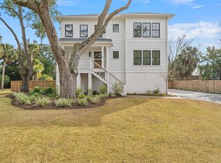 113 Sparrow Dr, Isle Of Palms, SC 29451