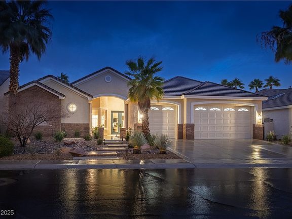 5th image of 821 Star Pine Dr