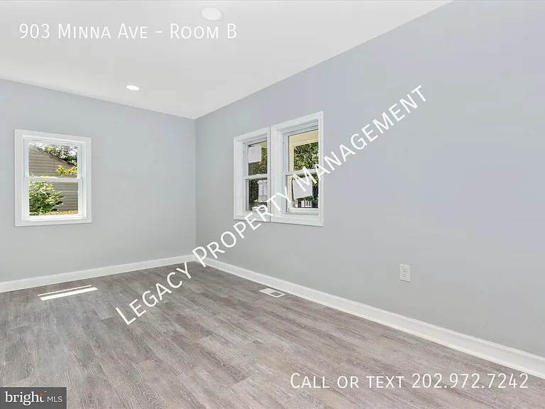 903 Minna Ave #B — Photo 10