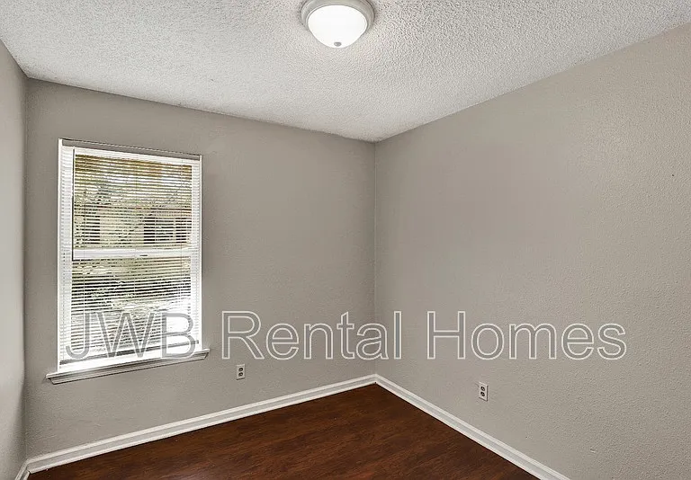 2069 Talladega Rd — Photo 8