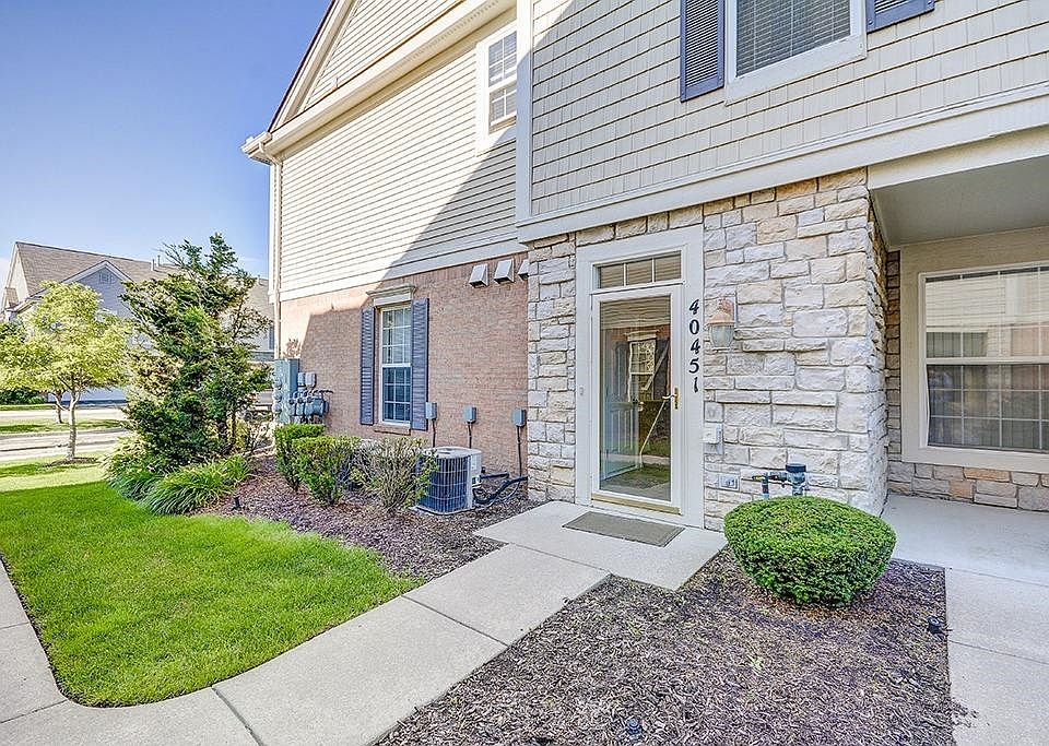1st image of 40451 Glen Eagle Ln