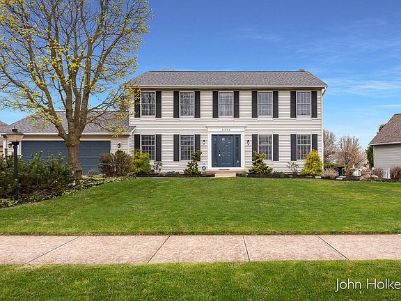 2nd image of 2380 Vicksburg Ct SE