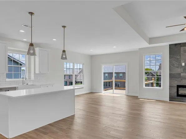 12511 Parkview Ave, Kansas City, KS 66109