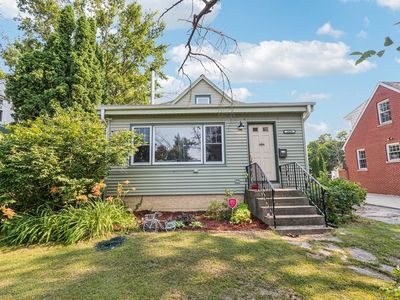 1656 Harding Rd, Northfield, IL, 60093