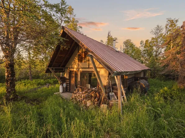 17281 S Garun Loop, Willow, AK 99688