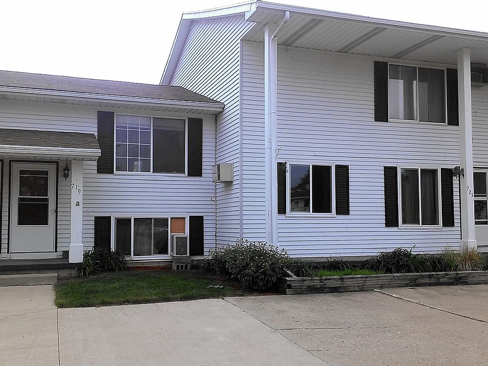 1st image of 723 Peachtree Pl