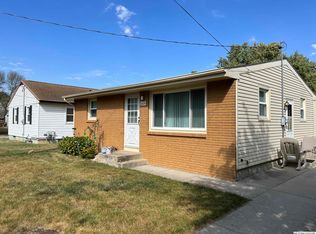 684 17th St SE, Mason City, IA 50401