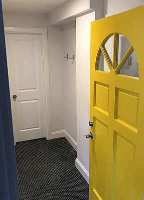 Rented by Compass | media 21