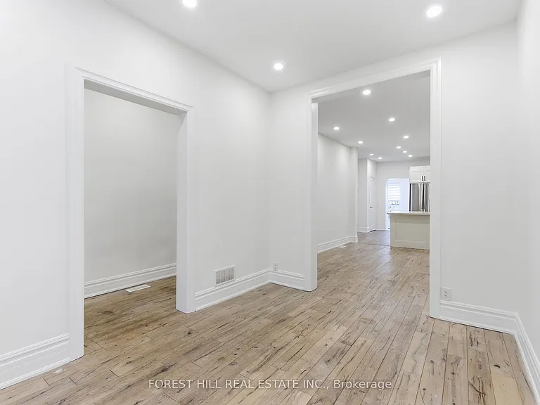 1297 Davenport Rd — Photo 5