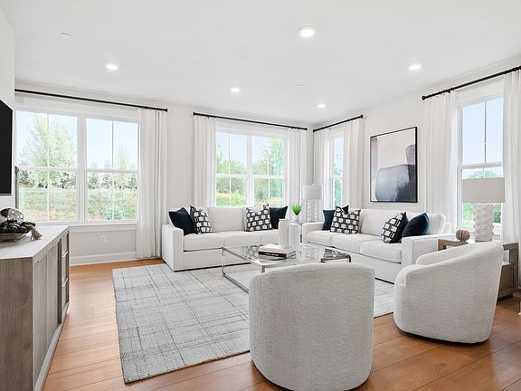 Serenade D w Finished Basement