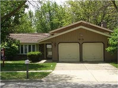 1st image of 813 S Salem Dr