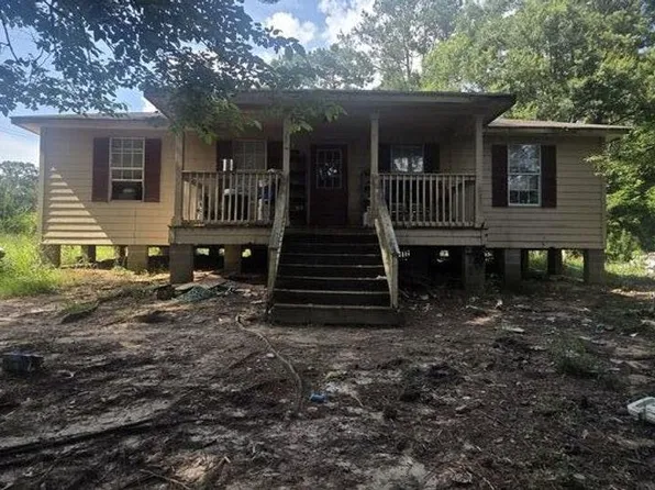 995 Old Highway 15 S, Ellisville, MS 39437