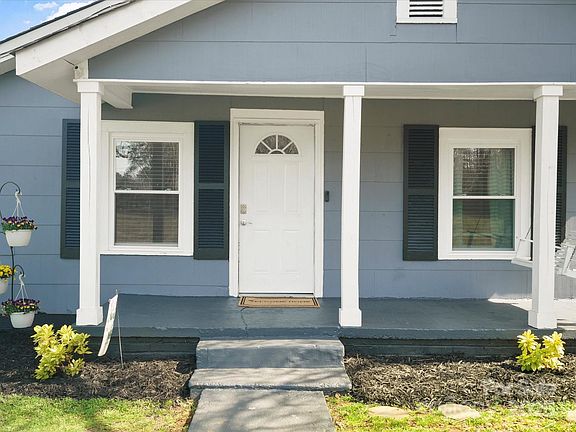 3rd image of 125 Ashe St