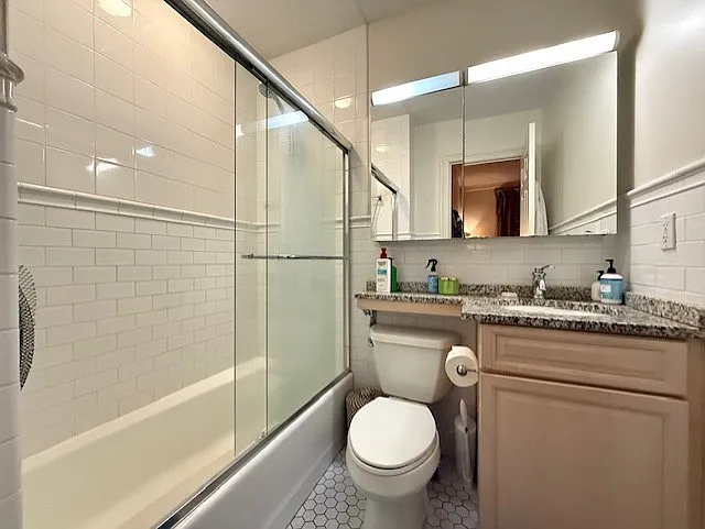 421 Hanover St #23 — Photo 14