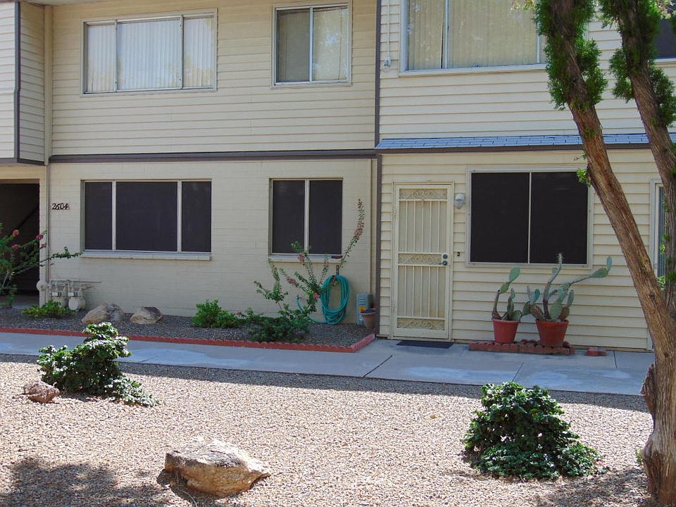 1st image of 2604 W Berridge Ln Unit 109