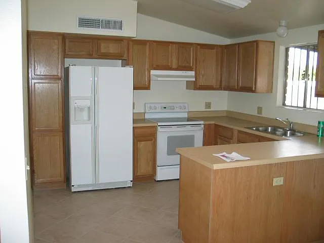 3181 W Liberty Tree Ln — Photo 9