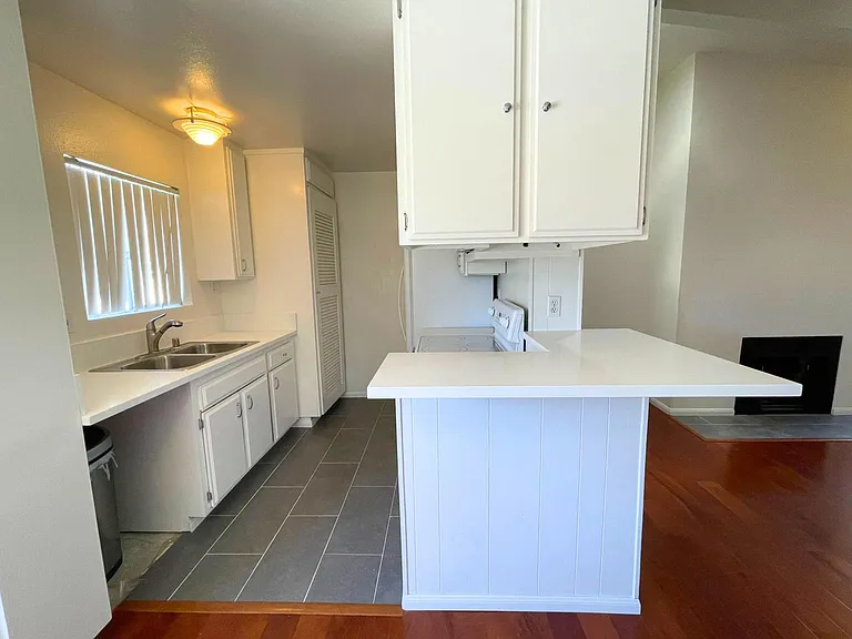 4430 Cleveland Ave #25 — Photo 10