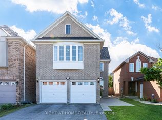 7460 Terragar Blvd, Mississauga, ON L5N 8H1