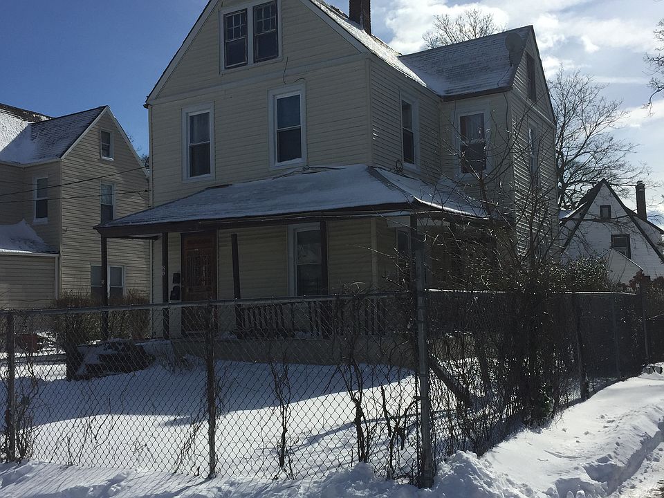 2nd image of 2327 Healy Ave