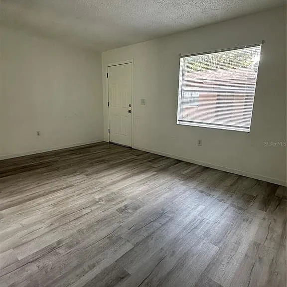704 Sunset Ave #B — Photo 6