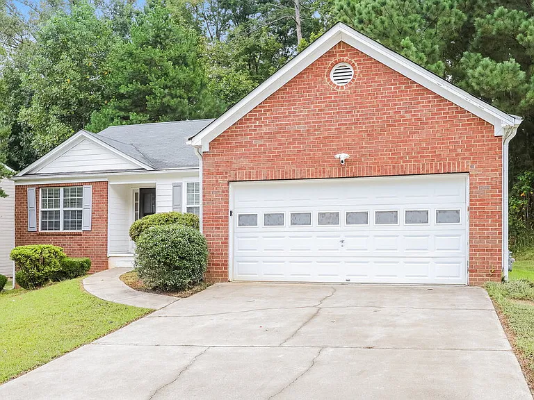 909 Shadow Lakes Dr — Photo 3