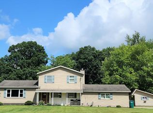 979 Doyle Rd, Jefferson, OH 44047