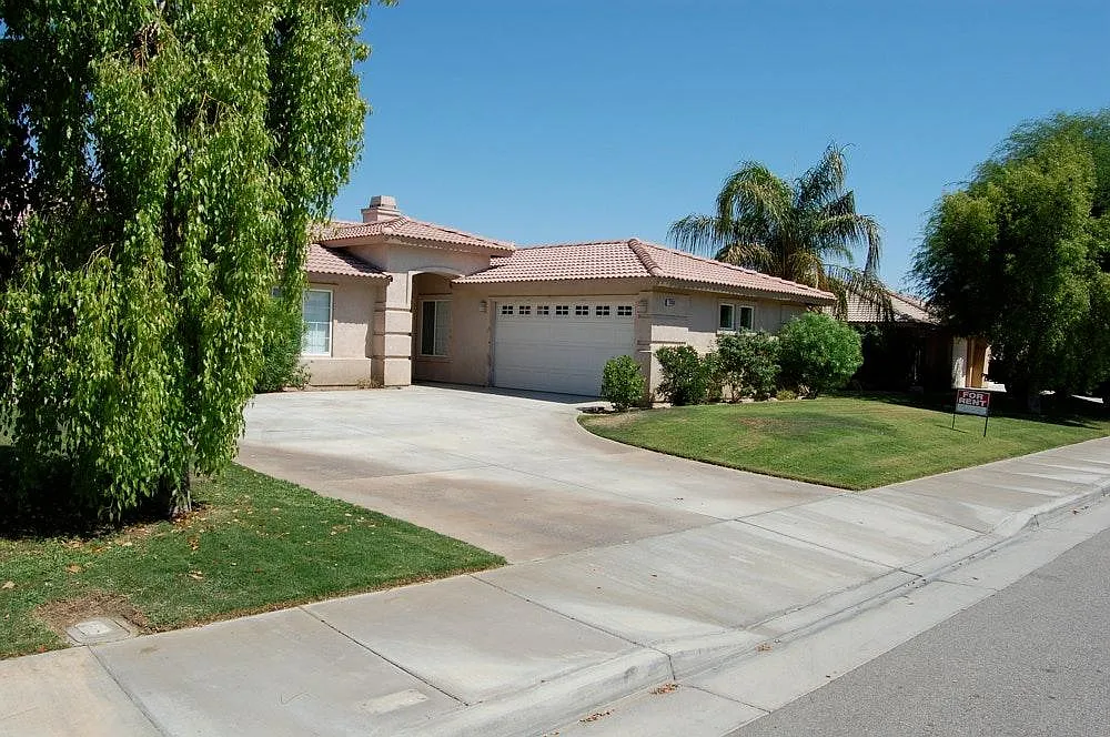 3 bed, 1800 sqft, $2,900 — Photo 1