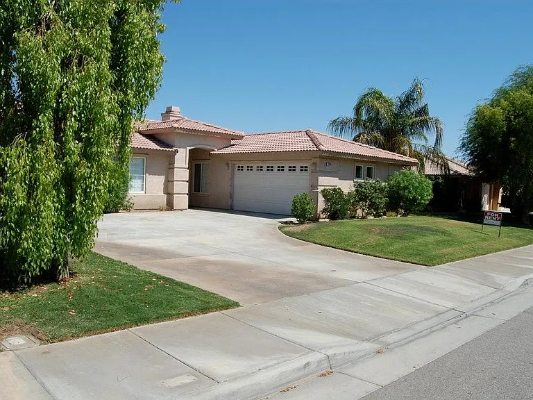 78800 Wakefield Cir — Photo 1
