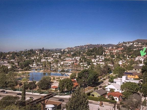 Location in Los Feliz, east of Griffith Observatory