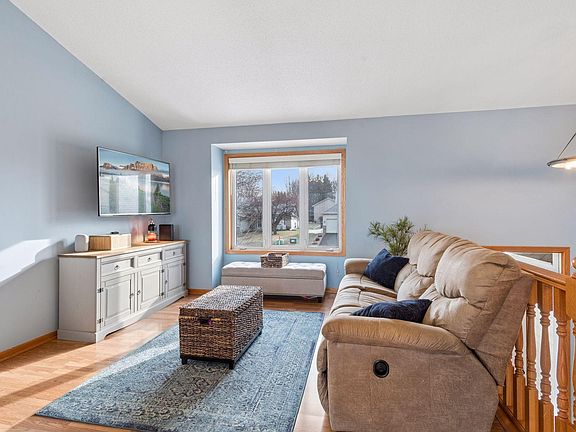 3rd image of 1830 Clearwater Rd