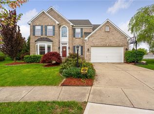 10 Meadows Dr, Springboro, OH 45066