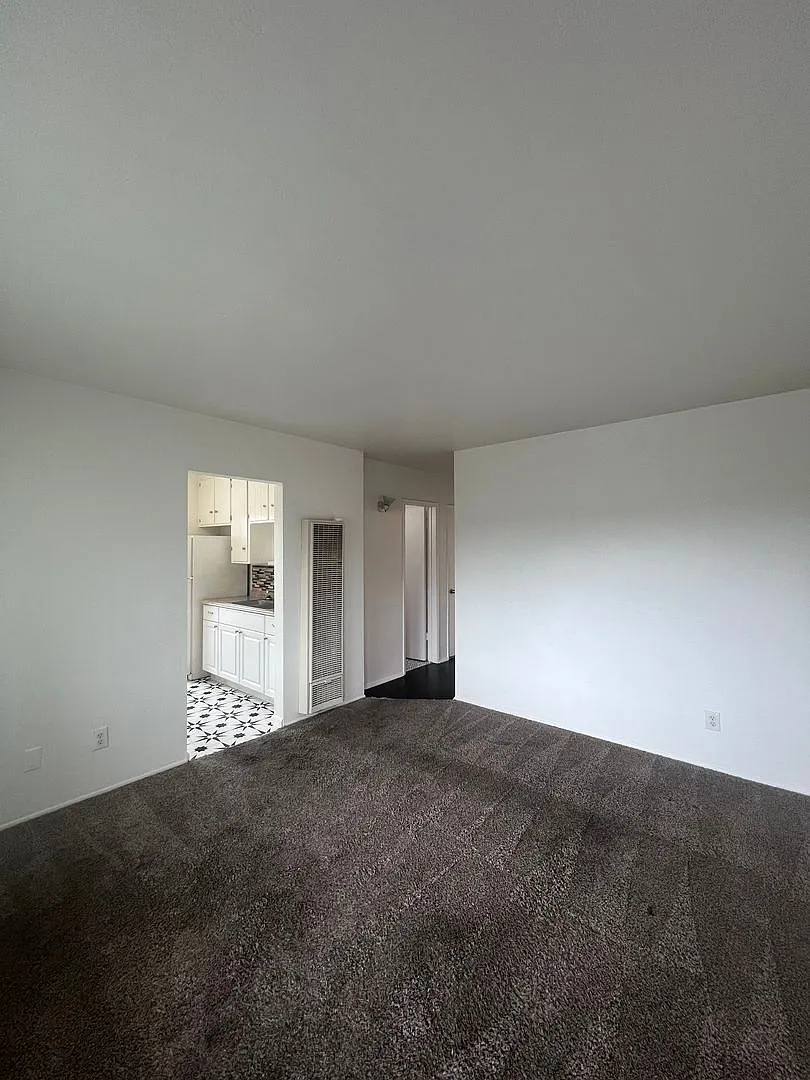 Photo 2 of 11 - 4178 Swift Ave #C - San Diego, CA Building Photo - 4178 Swift Ave #C