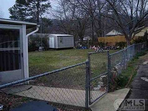 2nd image of 806 Garland Ave