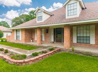 10814 Greencrest Dr, Baton Rouge, LA 70811