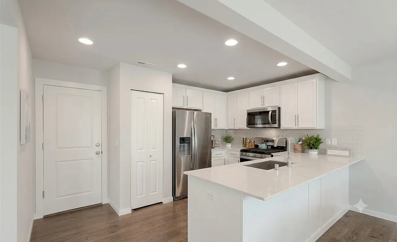 4 bed, 1881 sqft, $3,200 — Photo 4