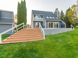 7298 N Shaker Dr, Waterford, MI 48327