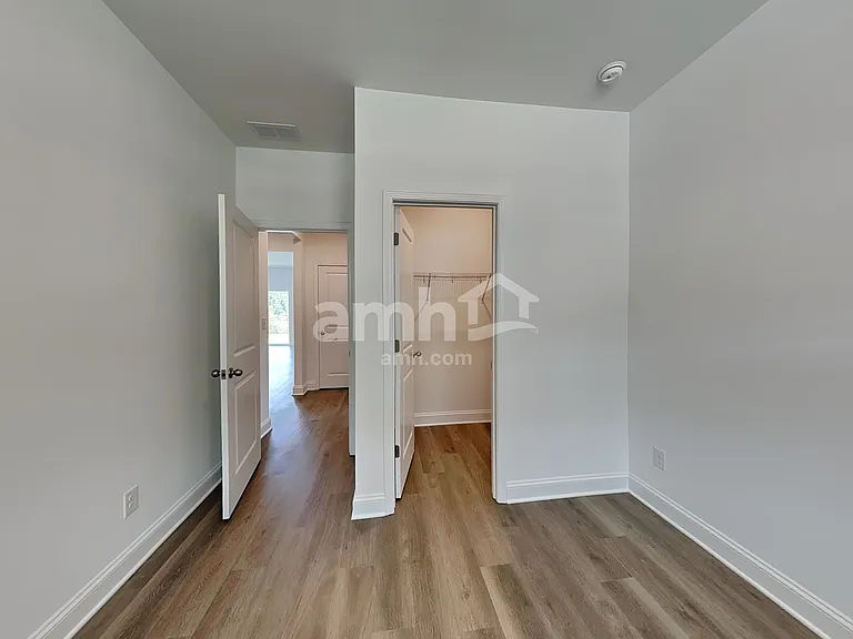 1128 Livengood Way — Photo 22