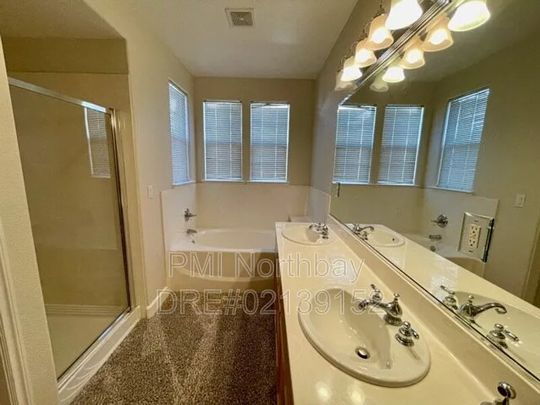 6347 Newhaven Ln — Photo 18