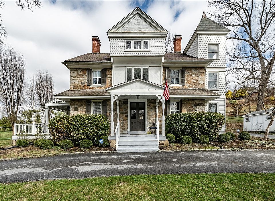 1st image of 701 W Oakbourne Rd