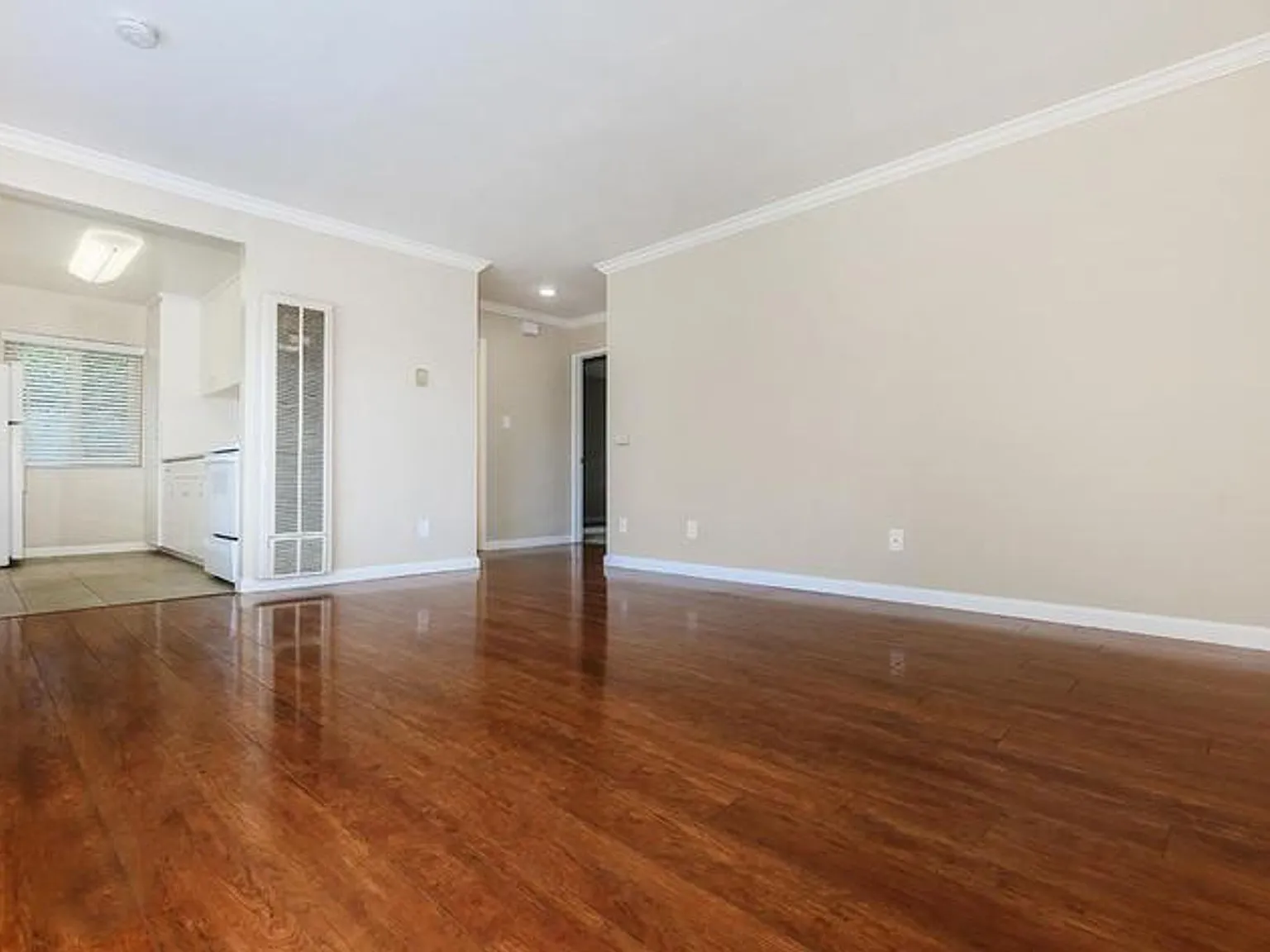 Fresno Terrace Apartments — Photo 3