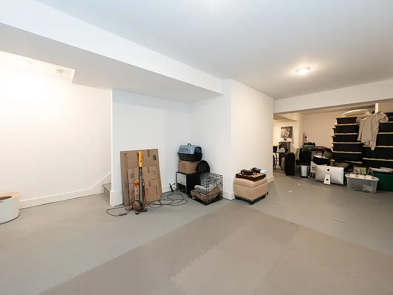 13-18 Hennery Way — Photo 48