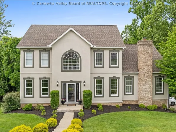 13 Hawkesyard Ln, Charleston, WV 25311