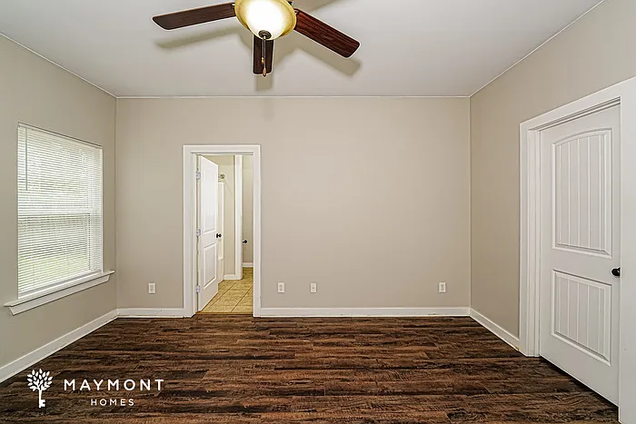 245 Hathaway Ln — Photo 10