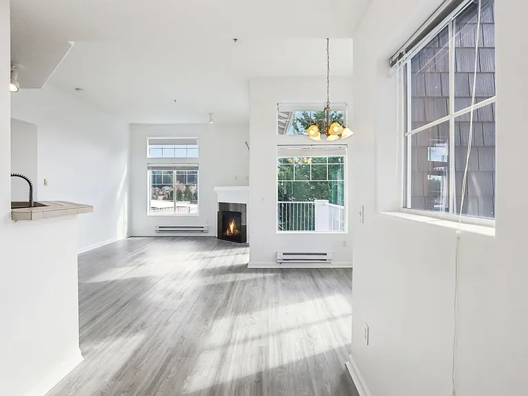 15120 SW Mallard Dr #204 — Photo 4